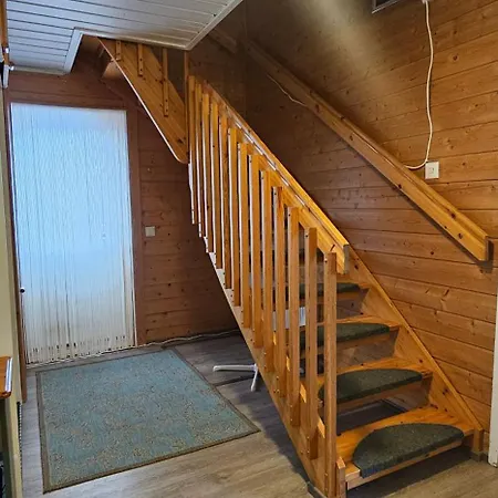 Arctic House 7 Guest, Outdoor Tentsauna Experience דירה